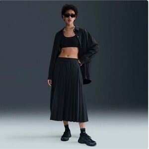NEW Nike 24.7 PerfectStretch Women Dri Fit Pleated Skirt HQ8153-010 $160